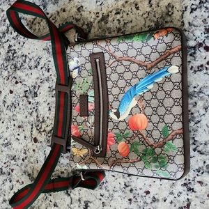 Gucci Crossbody